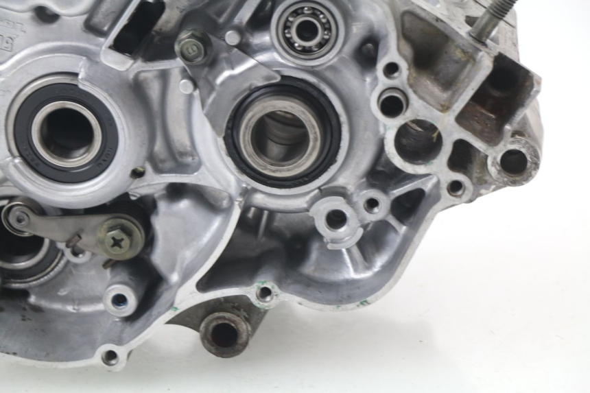 photo de ENGINE CRANKCASE YAMAHA YZ 125 (1998 - 2005) - Additional view of the item