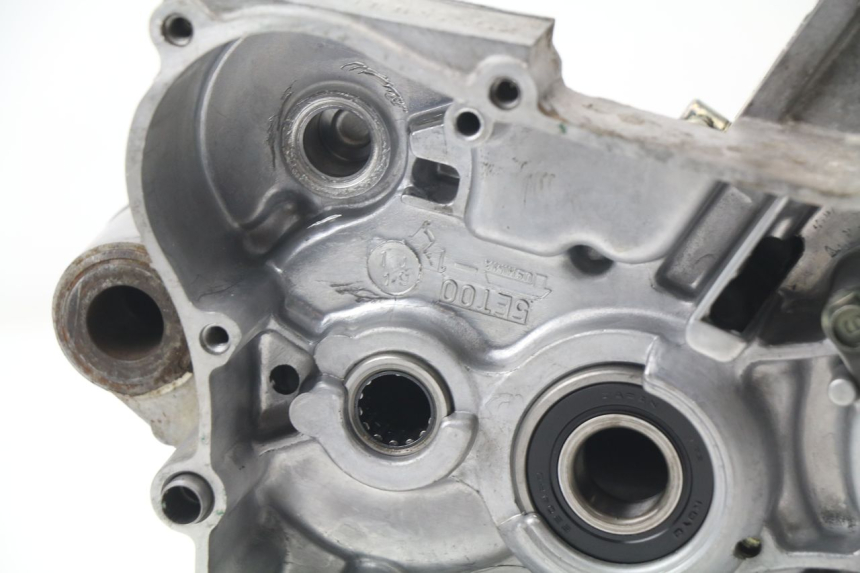 photo de ENGINE CRANKCASE YAMAHA YZ 125 (1998 - 2005) - Distinctive features