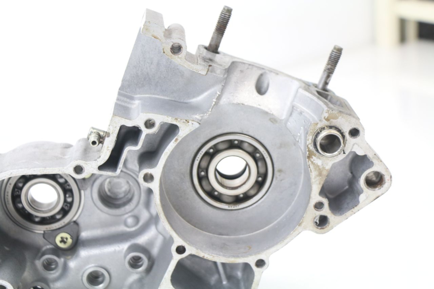 photo de ENGINE CRANKCASE YAMAHA YZ 125 (1998 - 2005) - Main view