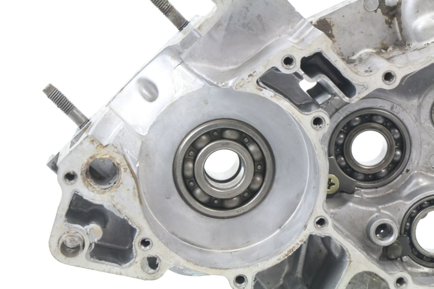 photo de ENGINE CRANKCASE YAMAHA YZ 125 (1998 - 2005) - Component detail