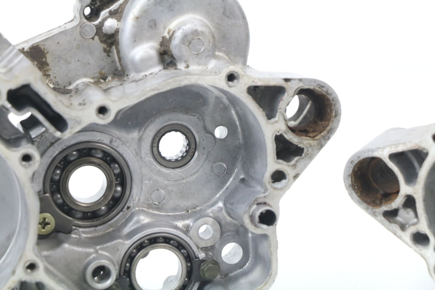 photo de ENGINE CRANKCASE YAMAHA YZ 125 (1998 - 2005) - Alternative perspective