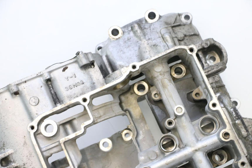 photo de ENGINE CRANKCASE YAMAHA YZF R GENESIS 750 (1993 - 1998) - Focus on structure