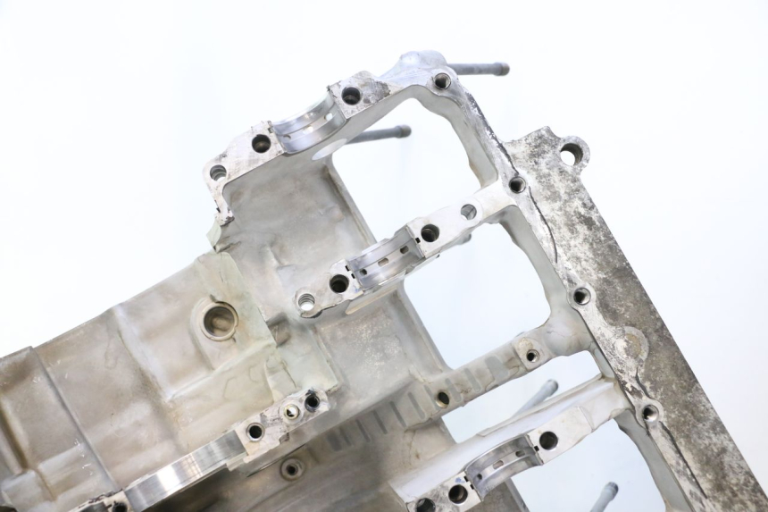 photo de ENGINE CRANKCASE YAMAHA YZF R GENESIS 750 (1993 - 1998) - Component detail