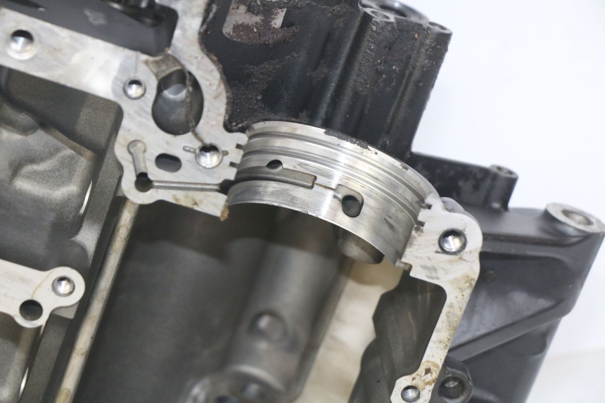 photo de ENGINE LOWER CASING YAMAHA YZF R1 1000 (2007 - 2008) - Component zoom