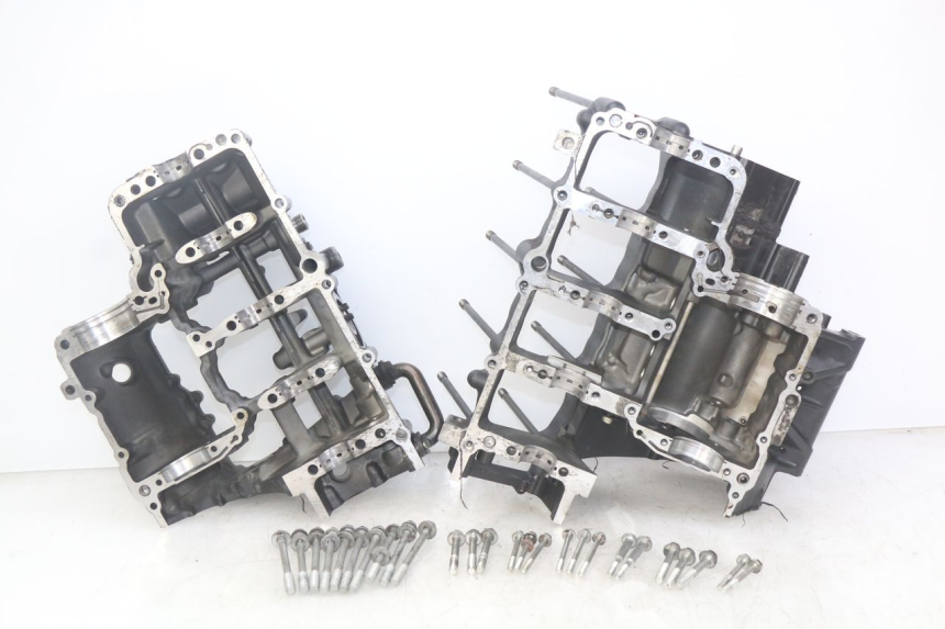 photo de ENGINE LOWER CASING YAMAHA YZF R1 1000 (2007 - 2008) - Main view