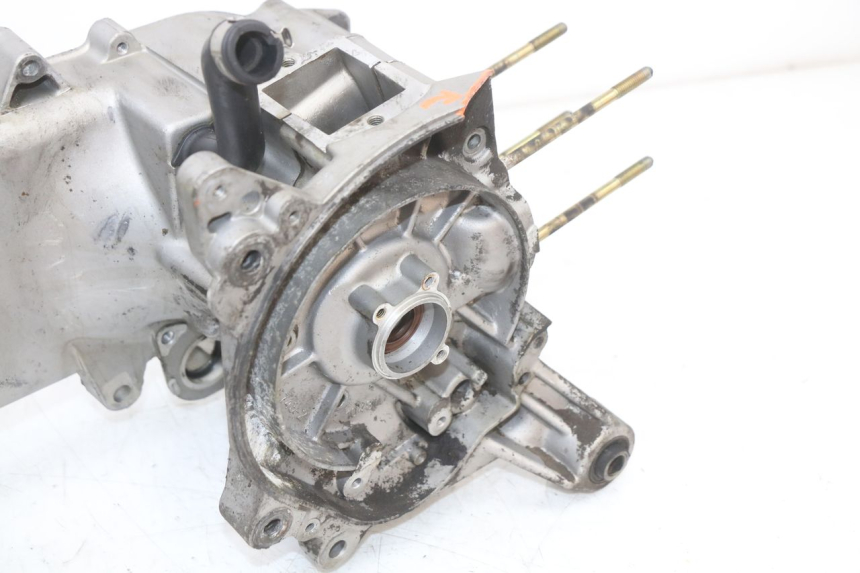 photo de ENGINE CRANKCASE PIAGGIO ZIP 2T 50 (2009 - 2019) - Distinctive features