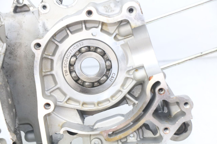 photo de ENGINE LOWER CASING PIAGGIO ZIP 4T 50 (2018 - 2020) - Spare part profile view