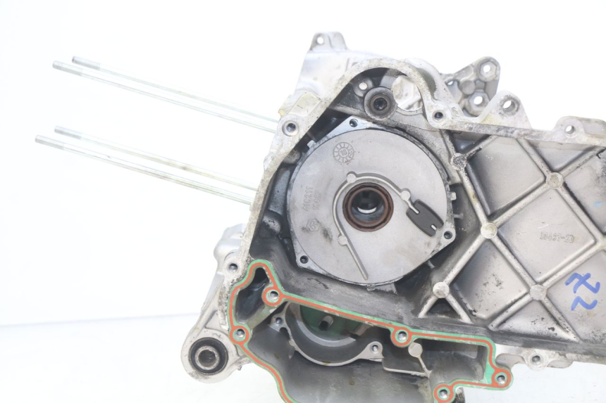 photo de ENGINE LOWER CASING PIAGGIO ZIP 4T 50 (2018 - 2020) - Markings and original references