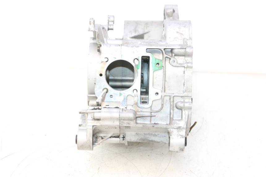 photo de ENGINE CRANKCASE PIAGGIO ZIP IGET 4T 50 (2021 - 2023) - Component zoom