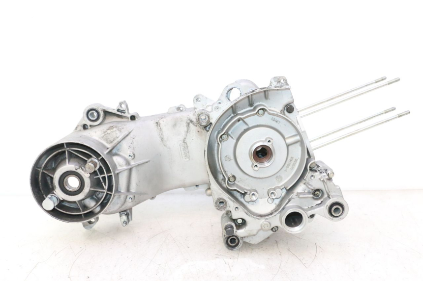 photo de ENGINE CRANKCASE PIAGGIO ZIP IGET 4T 50 (2021 - 2023) - Used quality zoom