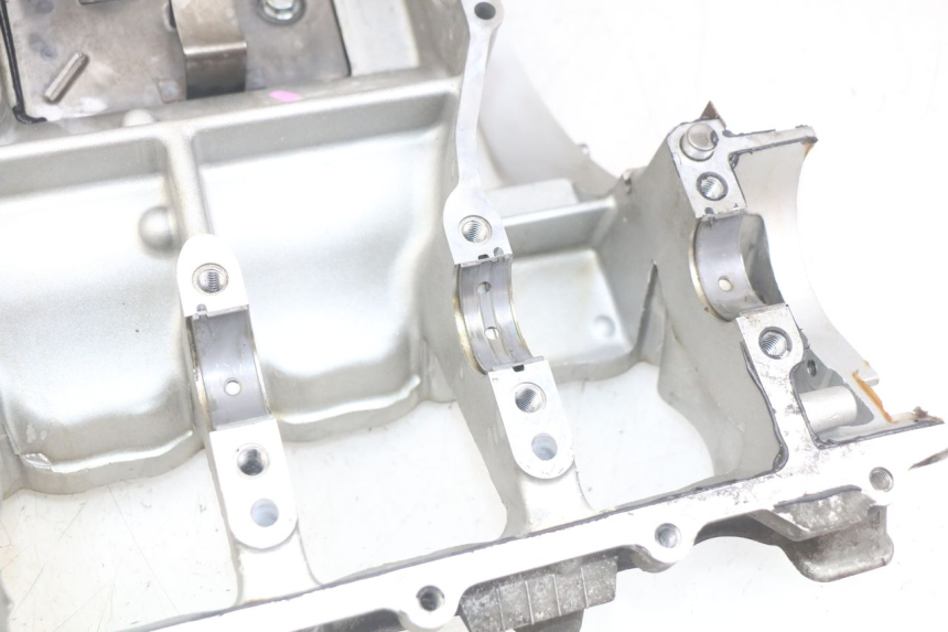 photo de ENGINE LOWER CASING KAWASAKI ZX-6R ZX6R 600 (1995 - 1997) - Supplementary product photo