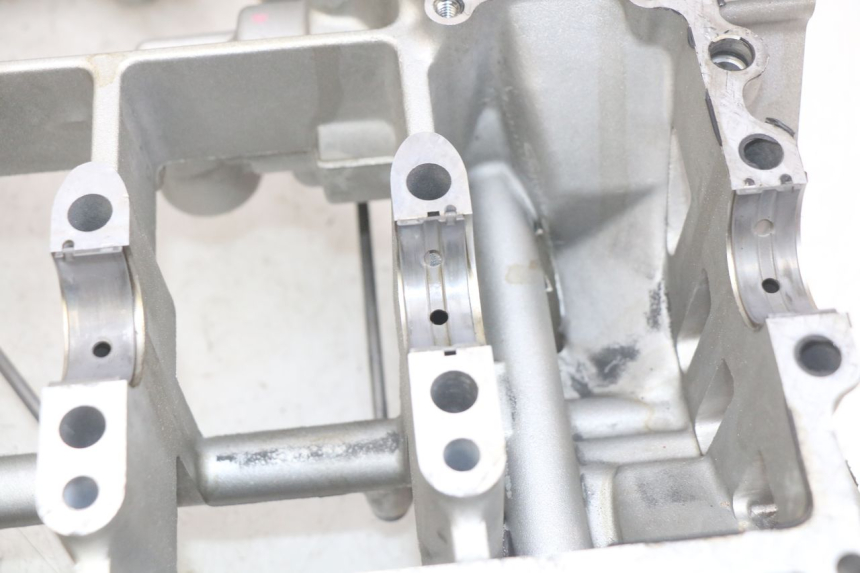 photo de ENGINE LOWER CASING KAWASAKI ZX-6R ZX6R 600 (1995 - 1997) - Alternative angle