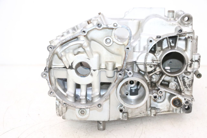 photo de ENGINE CRANKCASE KAWASAKI ZX-6R ZX6R 600 (2000 - 2002) - Component zoom