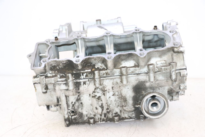 photo de ENGINE CRANKCASE KAWASAKI ZX-6R ZX6R 600 (2000 - 2002) - High-resolution close-up