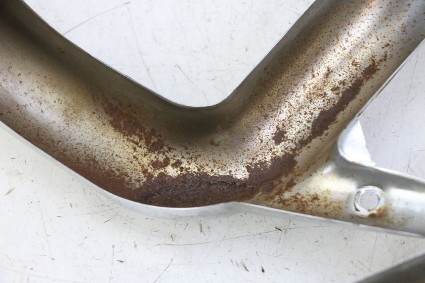 photo de Exhaust cover HYOSUNG GV AQUILA 125 (2000 - 2009) - Zoom on usage condition