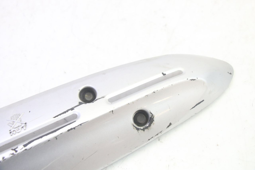 photo de EXHAUST COVER SYM GTS EVO 125 (2009 - 2013) - Zoom on usage condition