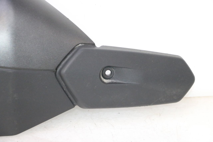 photo de EXHAUST COVER PIAGGIO MP3 HPE 530 (2022 - 2026) - Additional view of the item