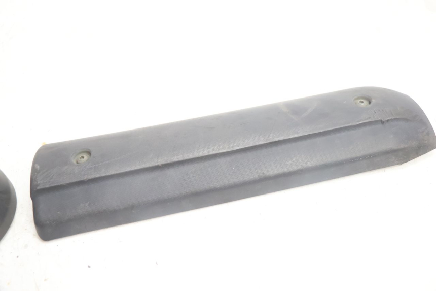 photo de EXHAUST COVER YAMAHA X-MAX XMAX 125 (2010 - 2013) - Zoom on usage condition