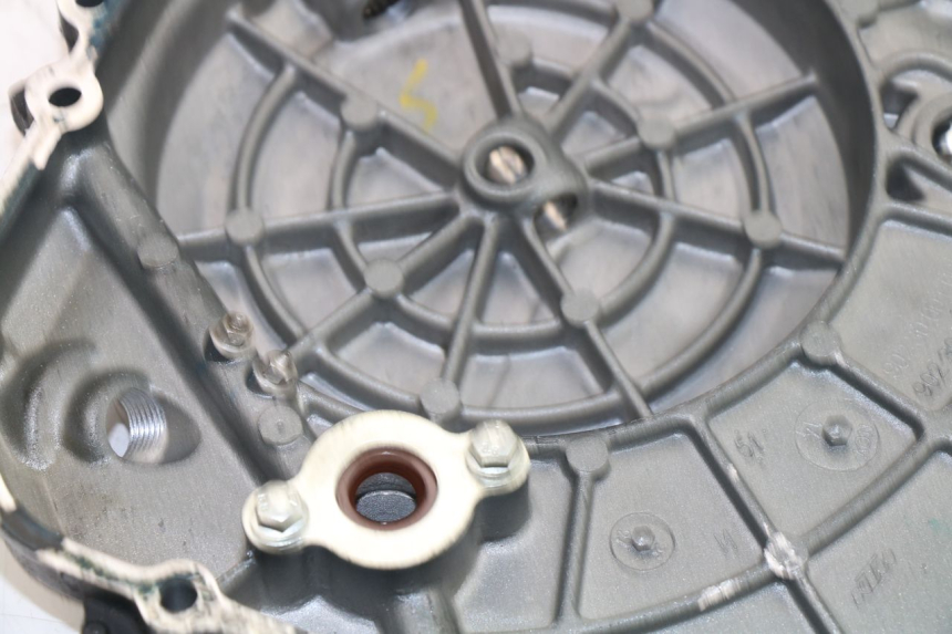 photo de CLUTCH COVER KTM DUKE 390 (2013 - 2017) - Technical close-up