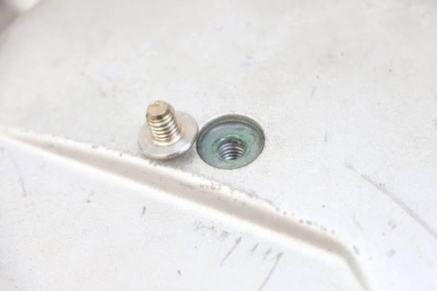 photo de CLUTCH COVER MBK X-LIMIT XLIMIT 50 (2007 - 2012) - Zoom on usage condition