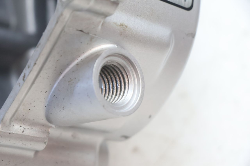 photo de CLUTCH COVER YAMASAKI STREET 50 (2013 - 2018) - Fixing points details