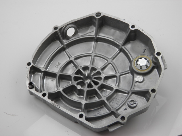 photo de CLUTCH COVER SUZUKI GSF BANDIT 1200 (1996 - 1999) - Zoom on usage condition