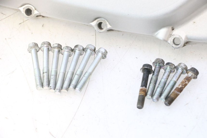 photo de CLUTCH COVER HONDA XLV VARADERO 125 (2007 - 2012) - High-resolution close-up