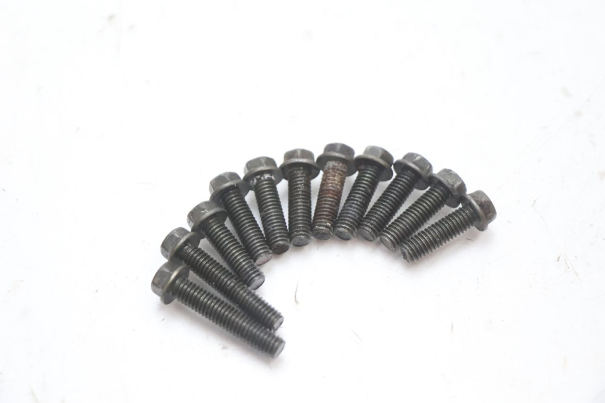 photo de CLUTCH COVER YAMAHA YZF R GENESIS 750 (1993 - 1998) - Checked used part