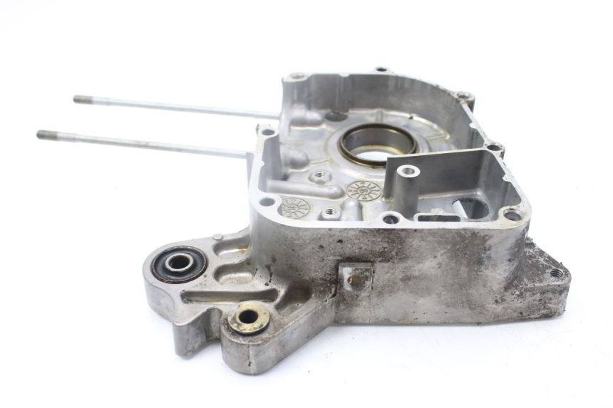 photo de RIGHT ENGINE COVER KYMCO AGILITY DELIVERY 4T 50 (2018 - 2023) - Fixing points details