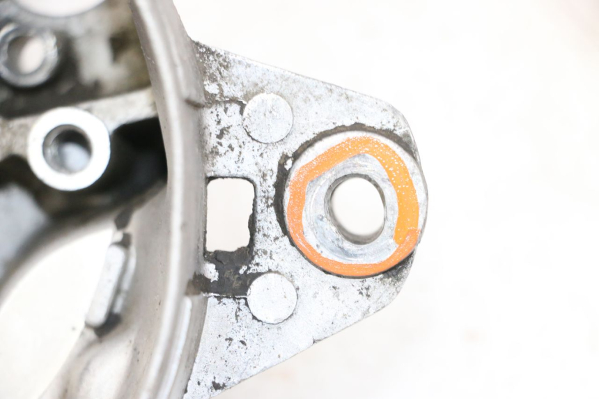 photo de RIGHT ENGINE CRANKCASE MBK BOOSTER SPIRIT NAKED 50 (2004 - 2017) - Checked used part