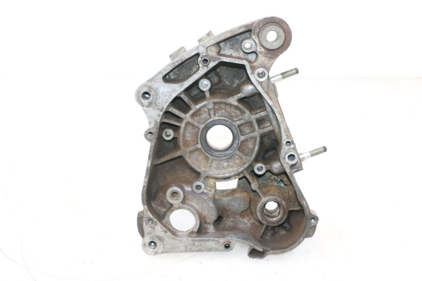 photo de RIGHT ENGINE CRANKCASE HONDA FES PANTHEON 2T 125 (1998 - 2002) - Main view