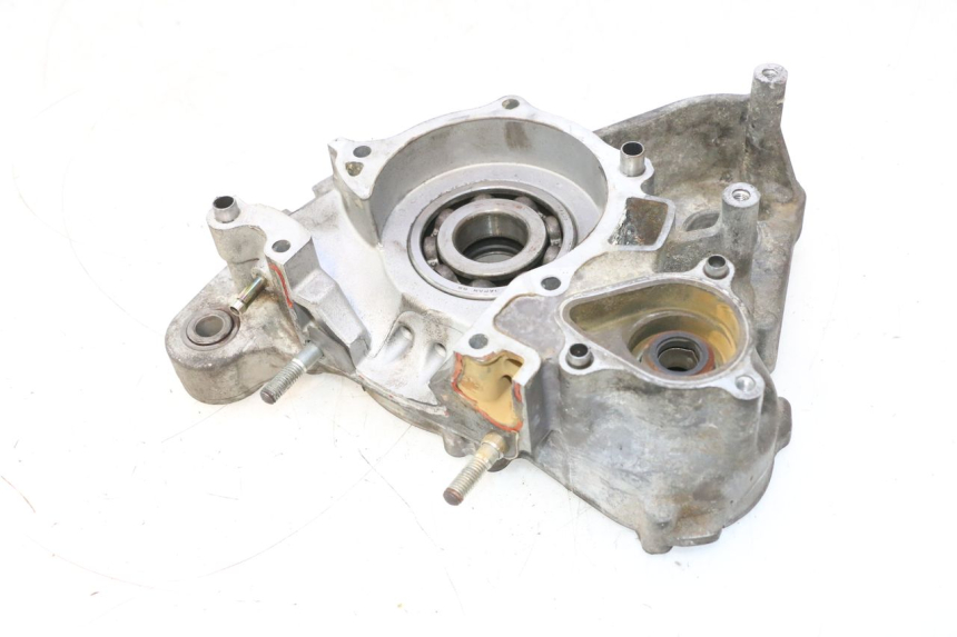 photo de RIGHT ENGINE CRANKCASE HONDA FES PANTHEON 2T 125 (1998 - 2002) - Zoom on usage condition