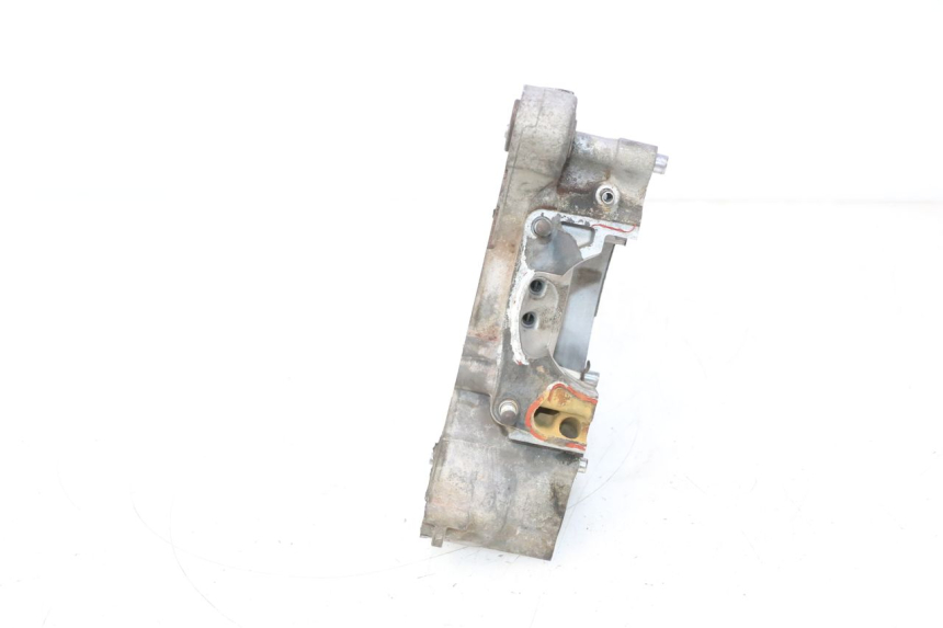 photo de RIGHT ENGINE CRANKCASE HONDA FES PANTHEON 2T 125 (1998 - 2002) - Fixing points details