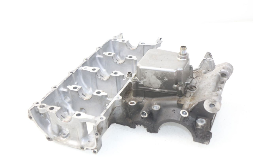 photo de RIGHT ENGINE CRANKCASE SUZUKI GSX-R GSXR 600 (2001 - 2003) - Main view