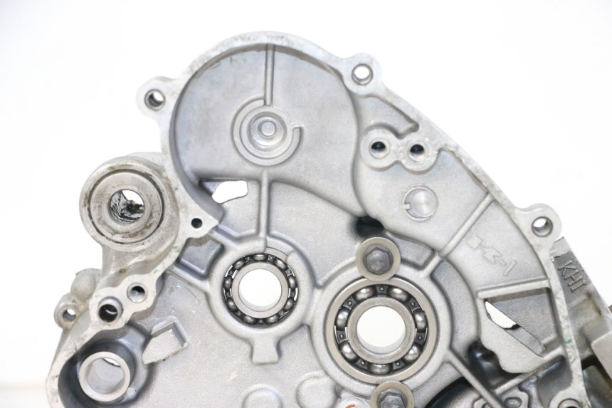 photo de RIGHT ENGINE CRANKCASE KAWASAKI KX 65 (2000 - 2019) - Surface and material condition