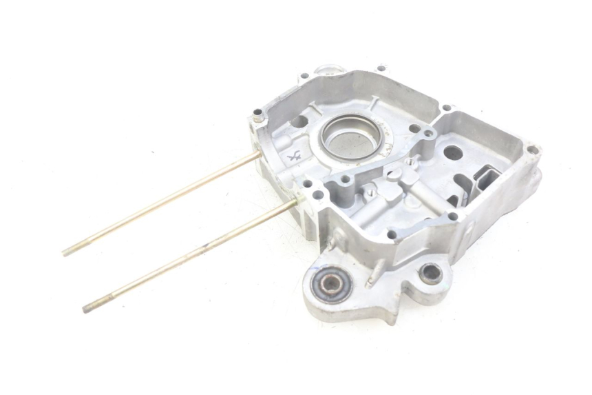 photo de RIGHT ENGINE CRANKCASE SYM ORBIT III 3 4T 50 (2021 - 2025) - Alternative perspective