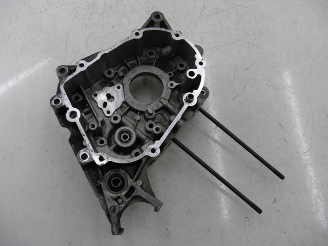 photo de RIGHT ENGINE CRANKCASE PEUGEOT SATELIS 125 (2010 - 2012) - Alternative perspective