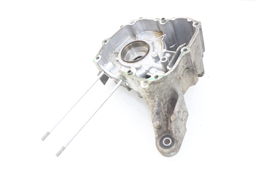 photo de RIGHT ENGINE CRANKCASE HONDA SCV LEAD 100 (2003 - 2007) - Fixing points details