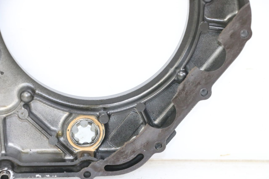 photo de RIGHT ENGINE CRANKCASE SUZUKI SV S 650 (1999 - 2002) - Alternative perspective