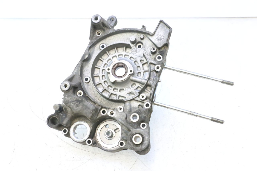 photo de RIGHT ENGINE CRANKCASE PIAGGIO X9 EVOLUTION 125 (2003 - 2007) - Main view