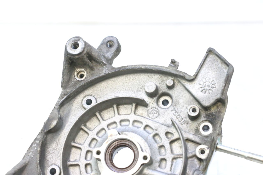 photo de RIGHT ENGINE CRANKCASE PIAGGIO X9 EVOLUTION 125 (2003 - 2007) - Component detail