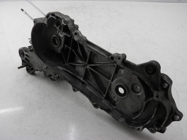 photo de LEFT ENGINE CRANKCASE BENZHOU YY50QT31 VINTAGE 50 (2009 - 2012) - Main view