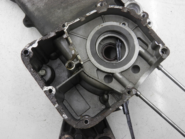 photo de LEFT ENGINE CRANKCASE BENZHOU YY50QT31 VINTAGE 50 (2009 - 2012) - Component detail