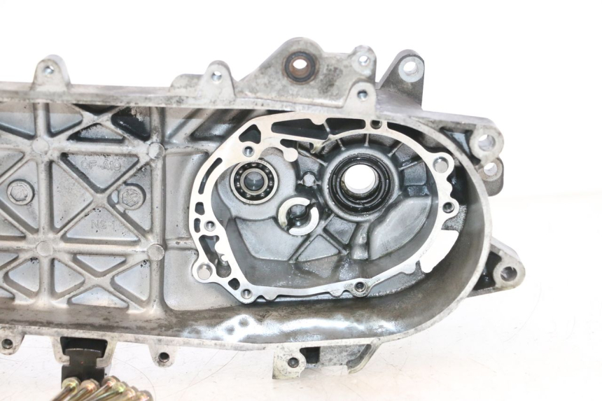 photo de LEFT ENGINE CRANKCASE PEUGEOT CITYSTAR 2T 50 (2018 - 2021) - Detailed visual inspection
