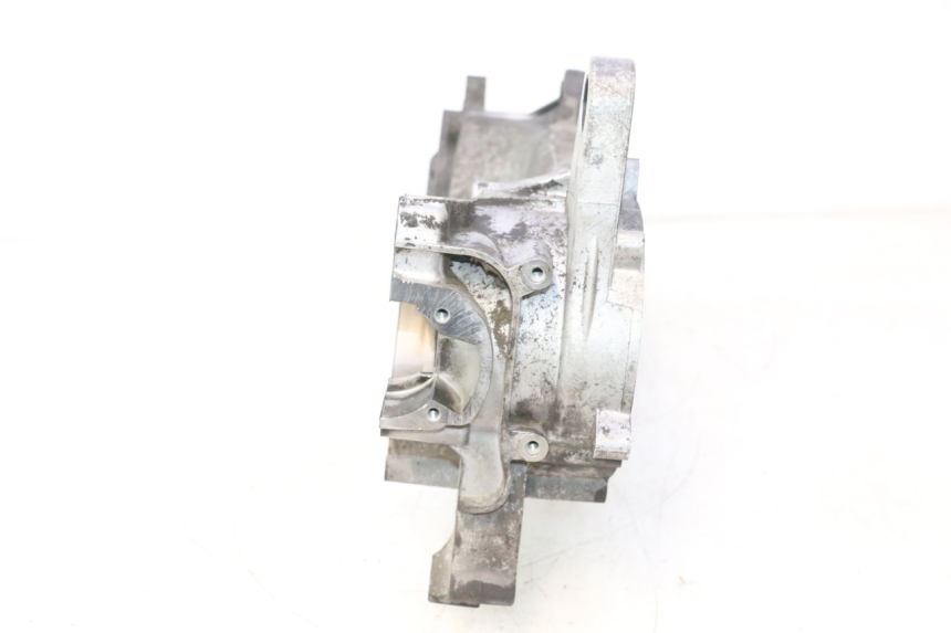 photo de LEFT ENGINE CRANKCASE PEUGEOT CITYSTAR 2T 50 (2018 - 2021) - Zoom on usage condition