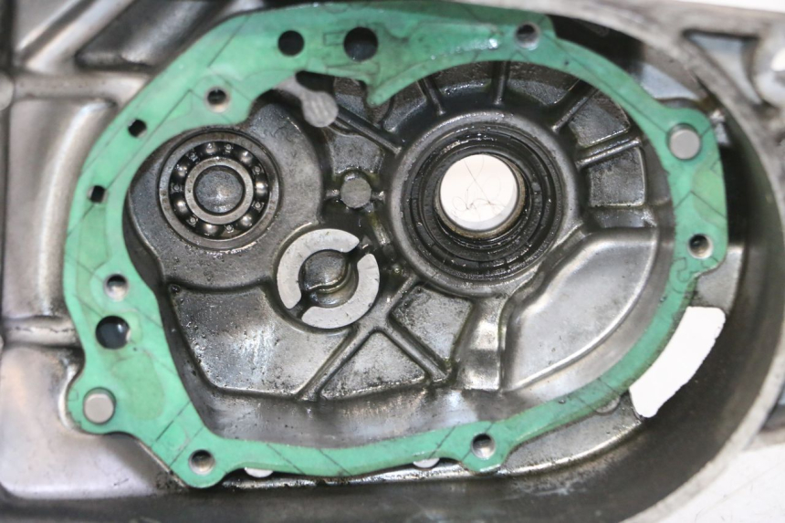 photo de LEFT ENGINE CRANKCASE PEUGEOT CITYSTAR 50 (2013 - 2017) - Product overview