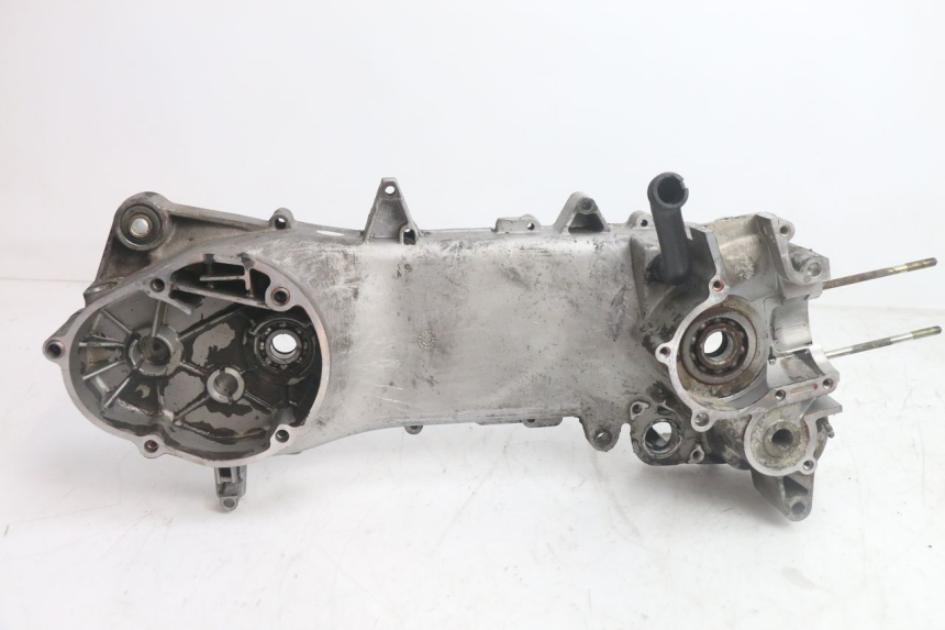 photo de LEFT ENGINE CRANKCASE PIAGGIO FLY 2T 50 (2004 - 2017) - Technical close-up