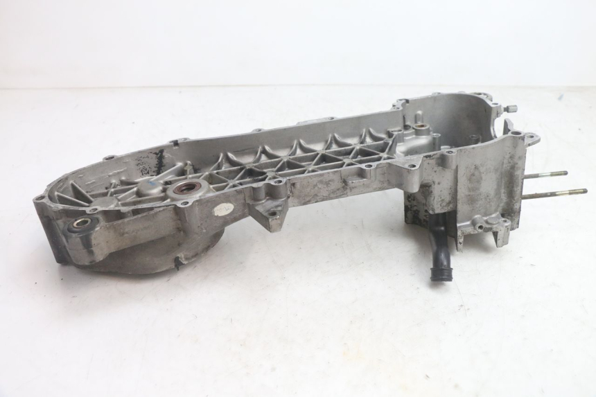 photo de LEFT ENGINE CRANKCASE PIAGGIO FLY 2T 50 (2004 - 2017) - Checked used part