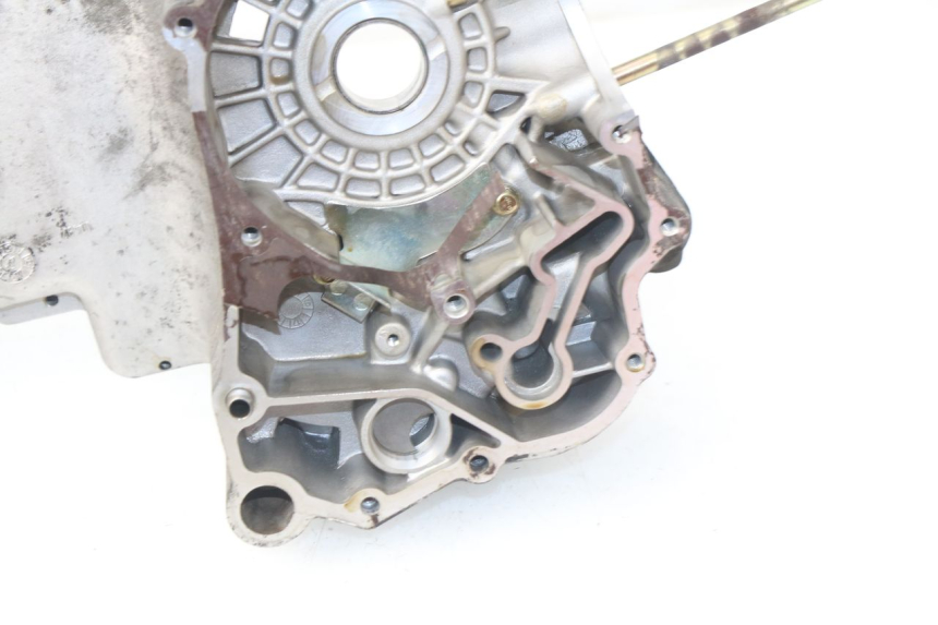 photo de LEFT ENGINE CRANKCASE PIAGGIO FLY 125 (2005 - 2012) - Additional view of the item