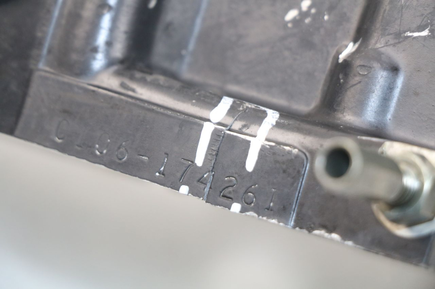 photo de LEFT ENGINE CRANKCASE SUZUKI JR 80 (2001 - 2006) - Component detail